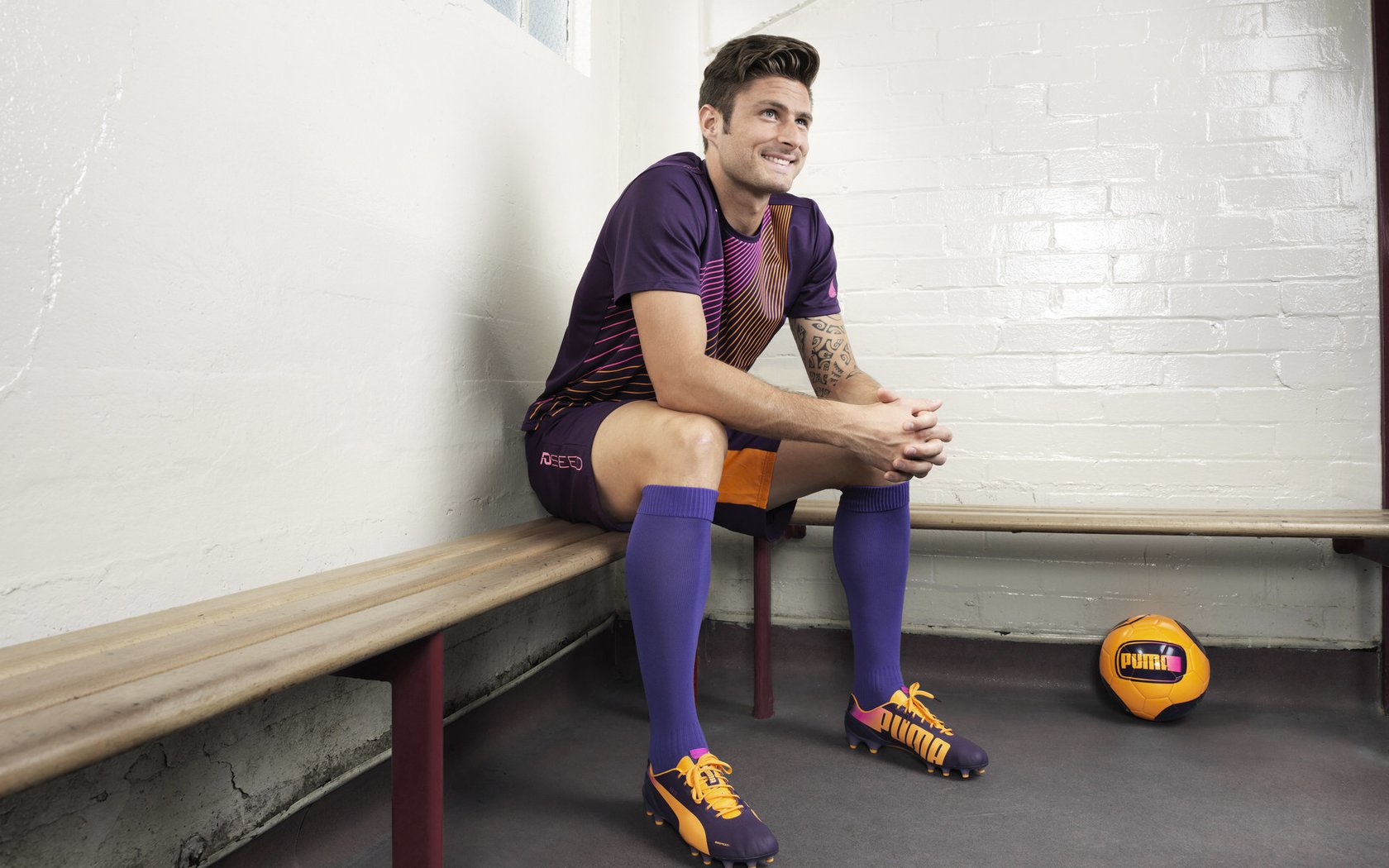 华体会app介绍-体育新闻中心记者独家采访，体育新闻采访视频